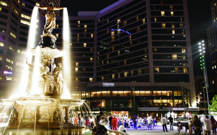  Eating and Entertainment on City’s Public Square